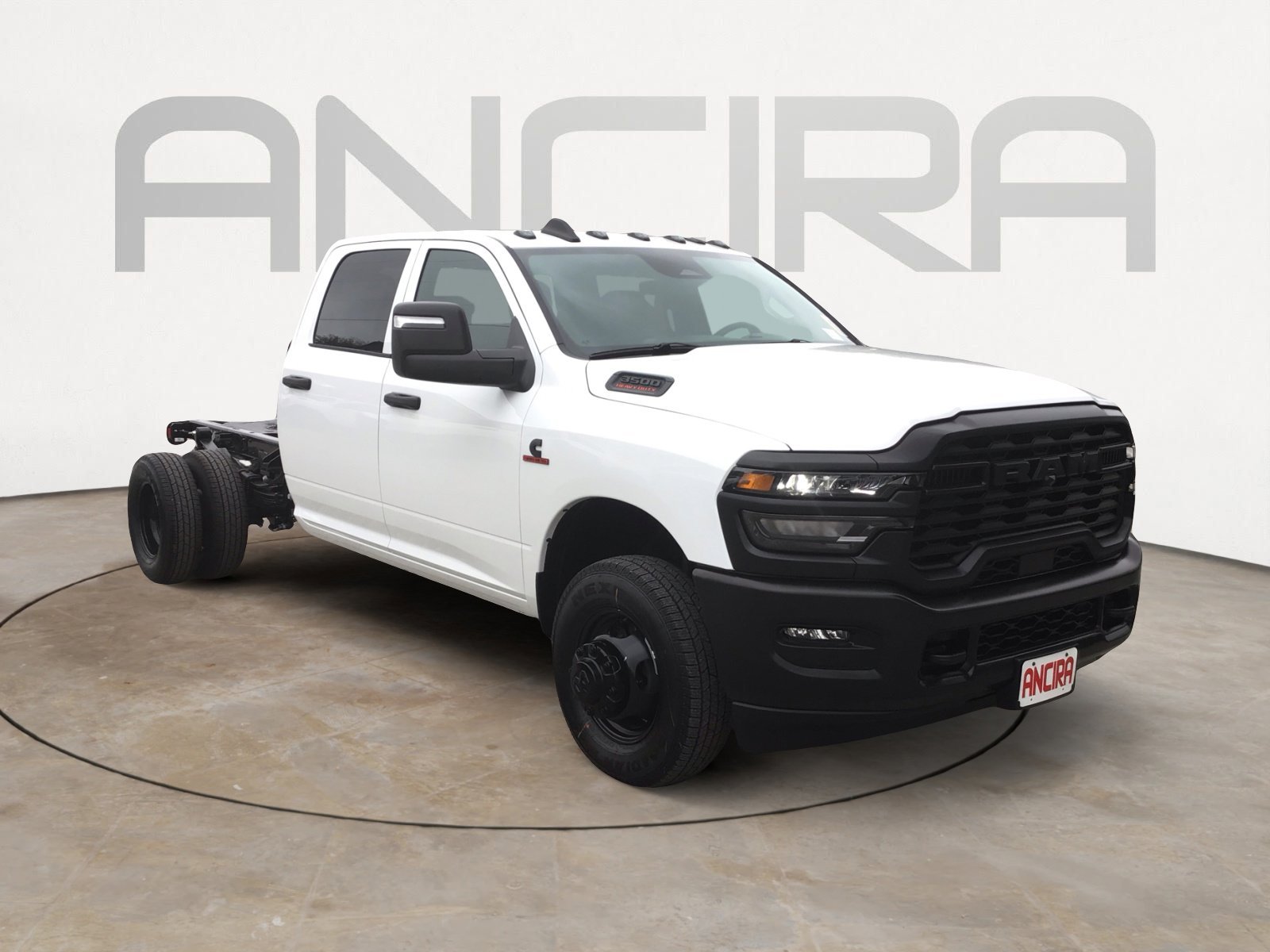 New 2026 Bright White Clearcoat RAM Tradesman image 4