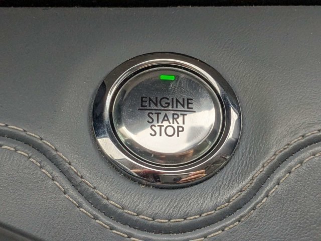 Used 2019 White Lincoln Black Label image 35