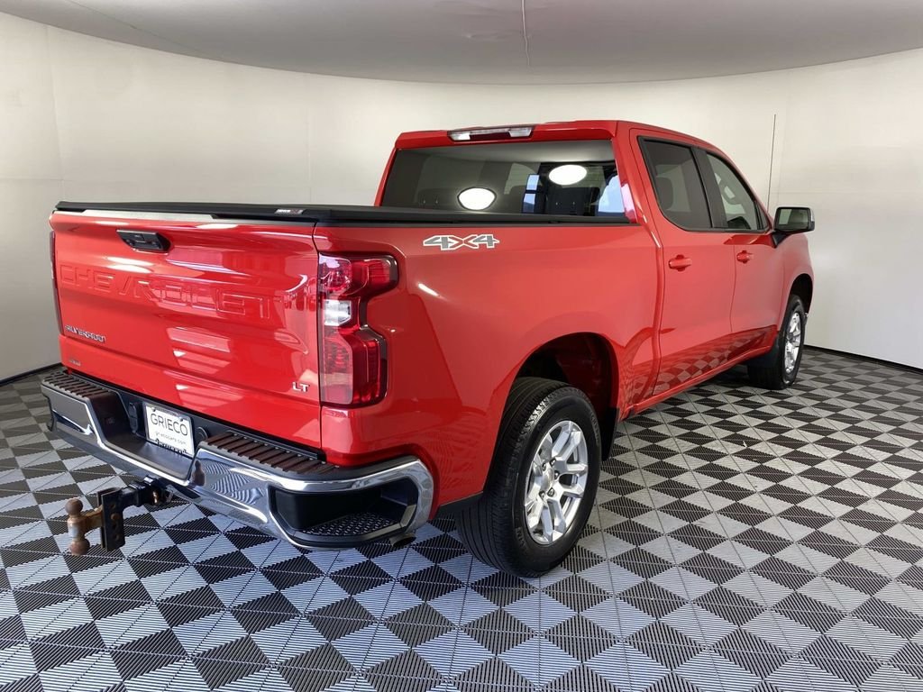 Used 2022 Red Chevrolet LT image 9