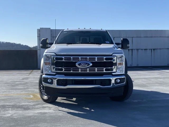 New 2026 Oxford White Ford XL image 8