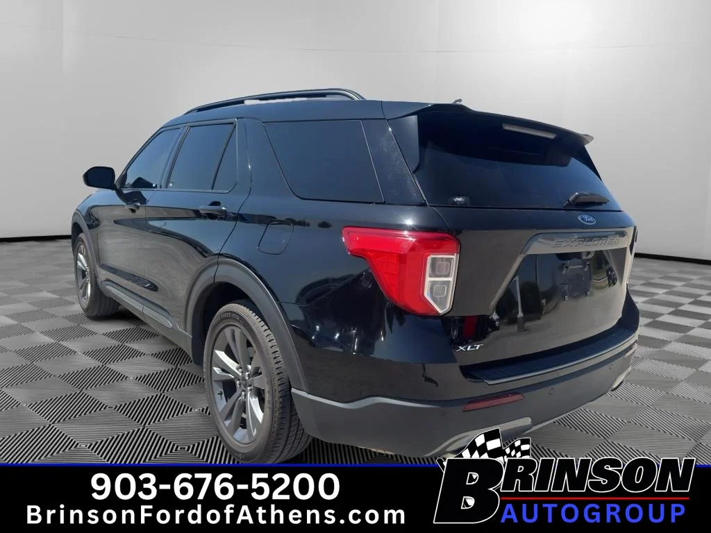 Used 2023 Agate Black Metallic Ford XLT image 7