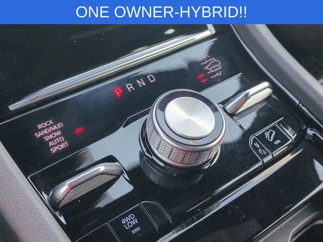 Used 2023 White Jeep Overland 4xe image 28