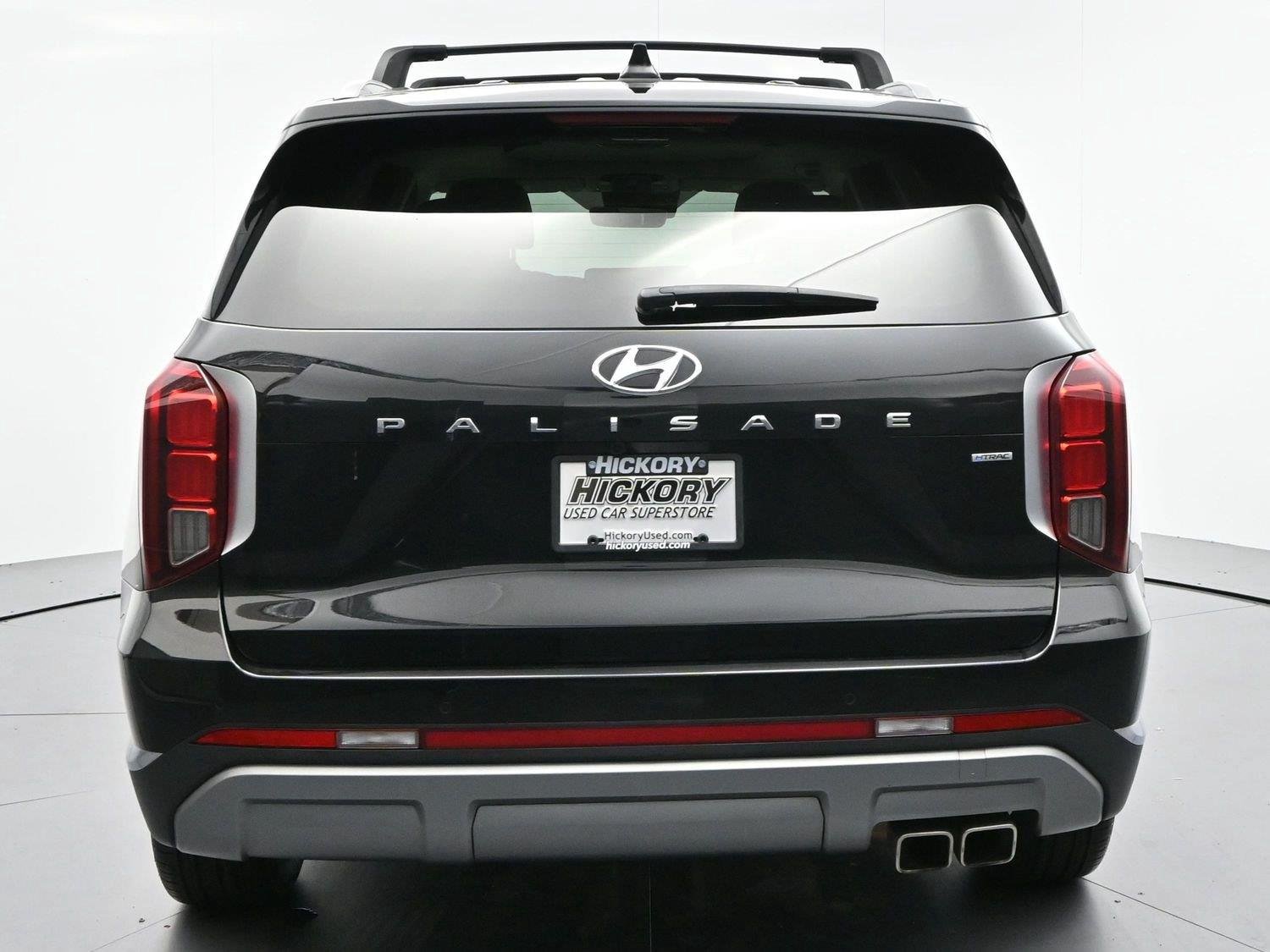 Used 2023 Abyss Black Pearl Hyundai Limited image 6