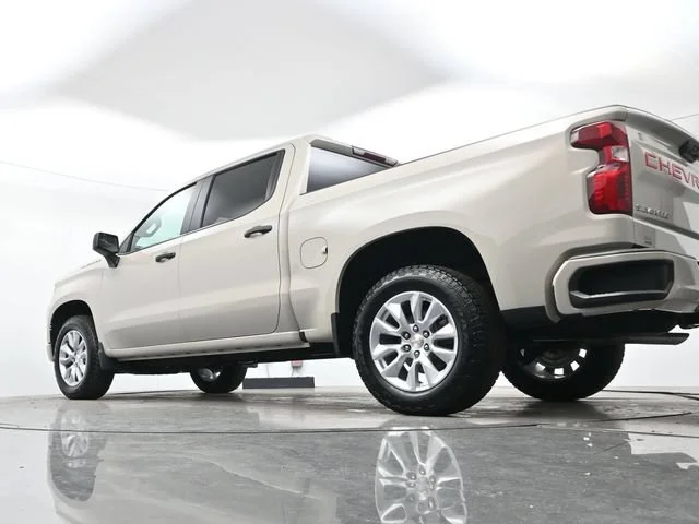 Used 2026 White Sands Chevrolet Custom image 25