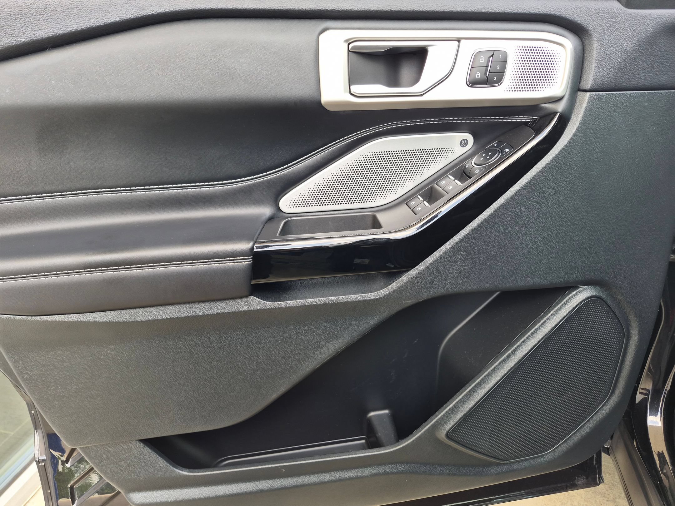 Used 2023 Agate Black Metallic Ford ST 4WD image 12