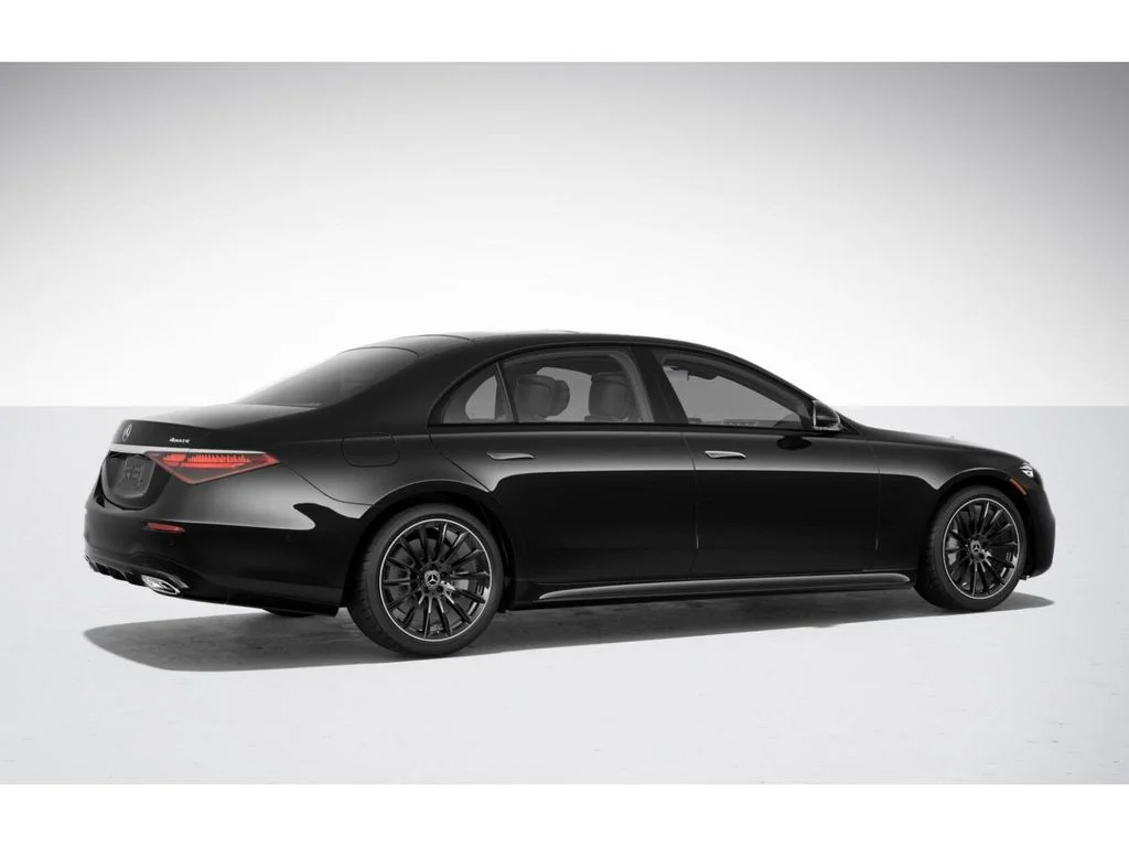 Used 2025 Black Mercedes-Benz S 580e image 19