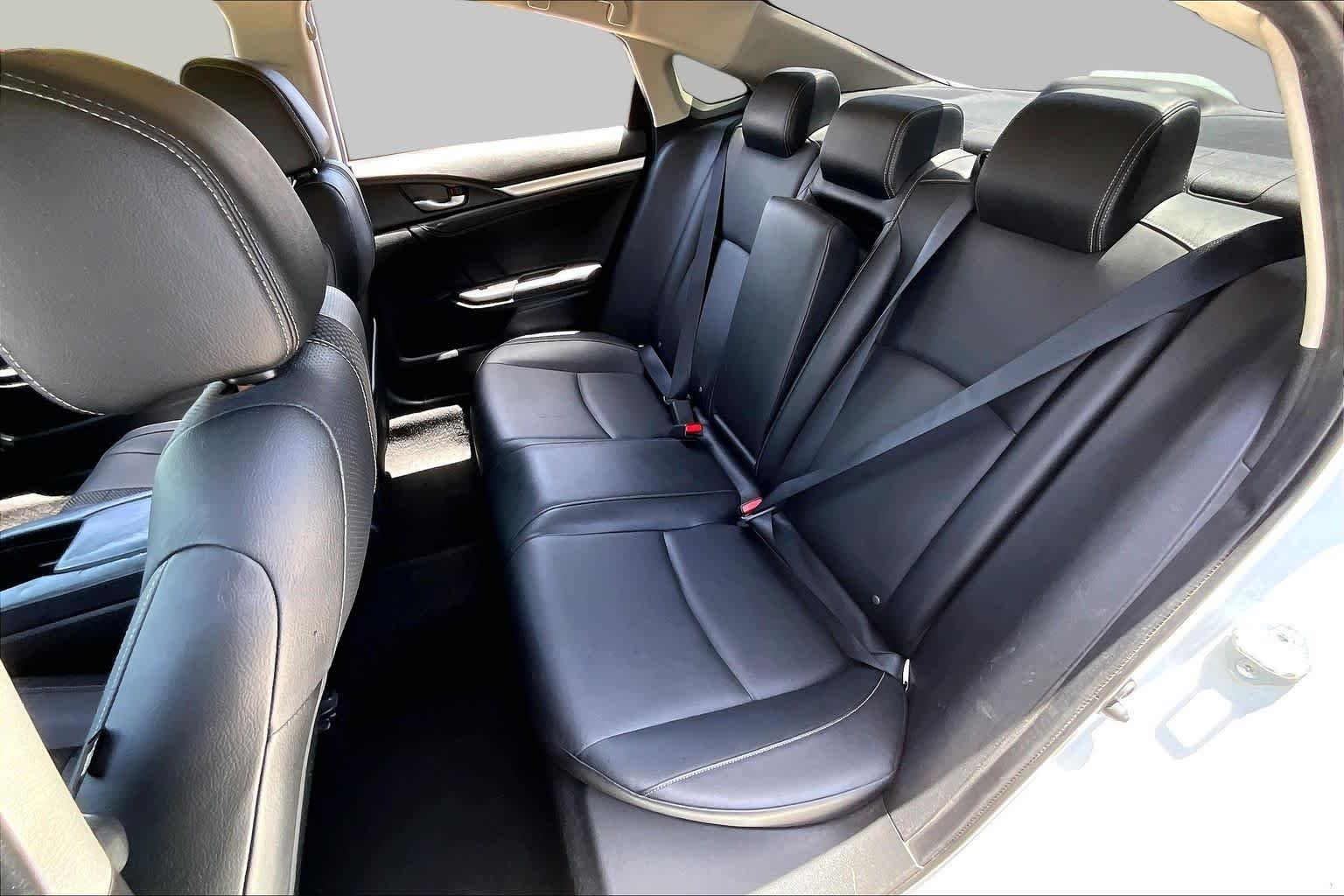 Used 2019 Platinum White Pearl Honda EX-L image 19