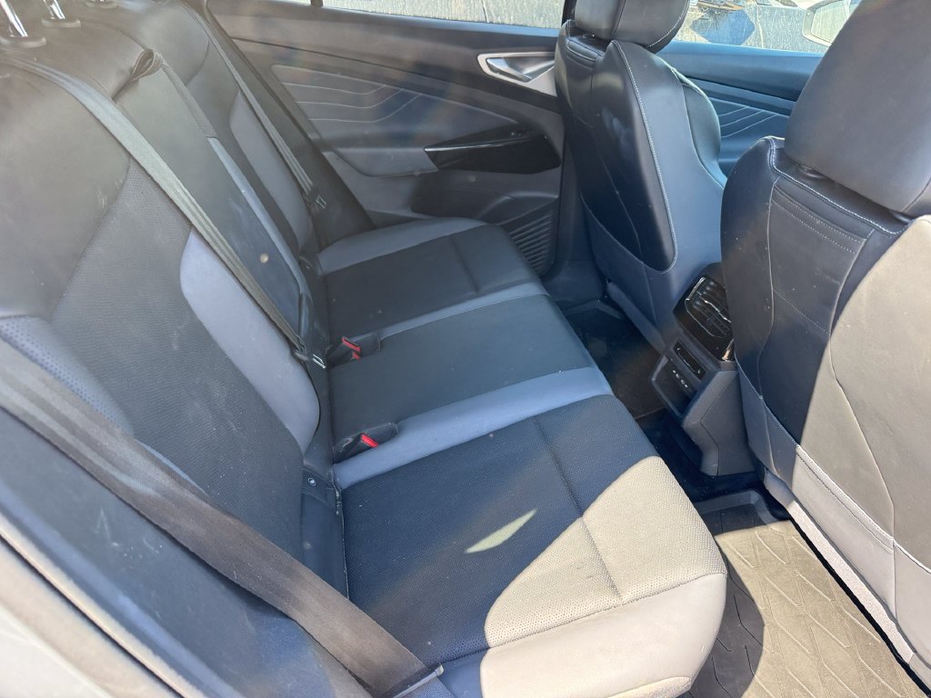 Used 2023 Gray Volkswagen Pro S Plus image 4