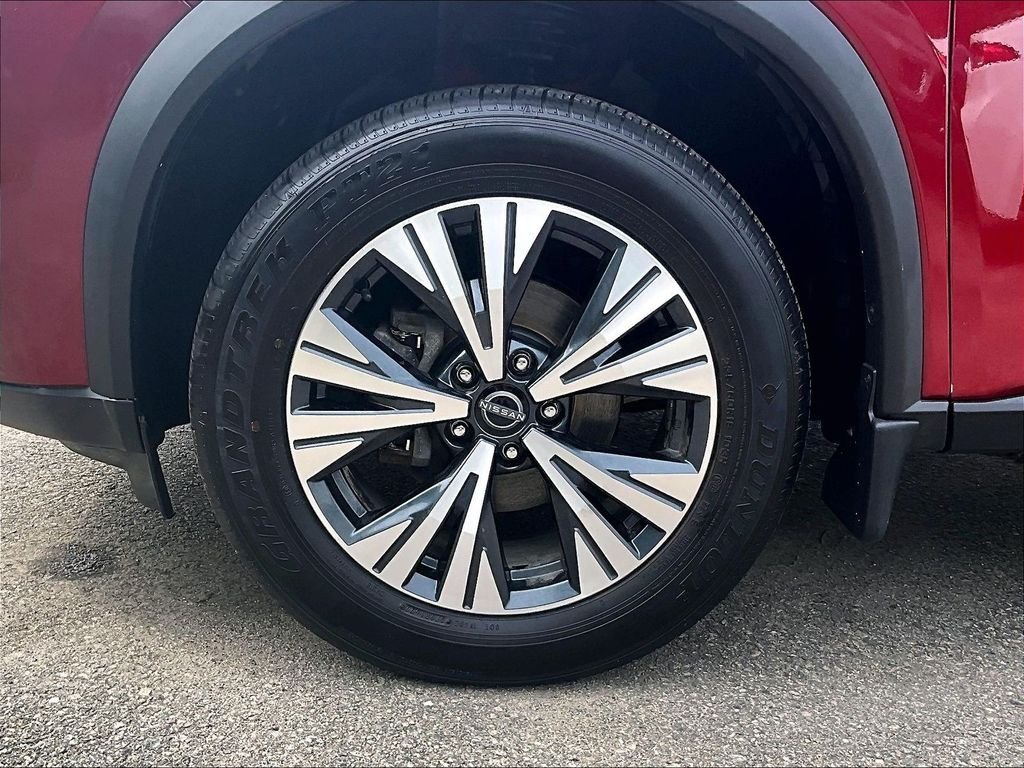 Used 2023 Red Nissan SV image 7