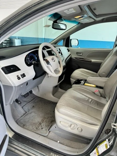 Used 2011 Cypress Pearl Toyota XLE image 6
