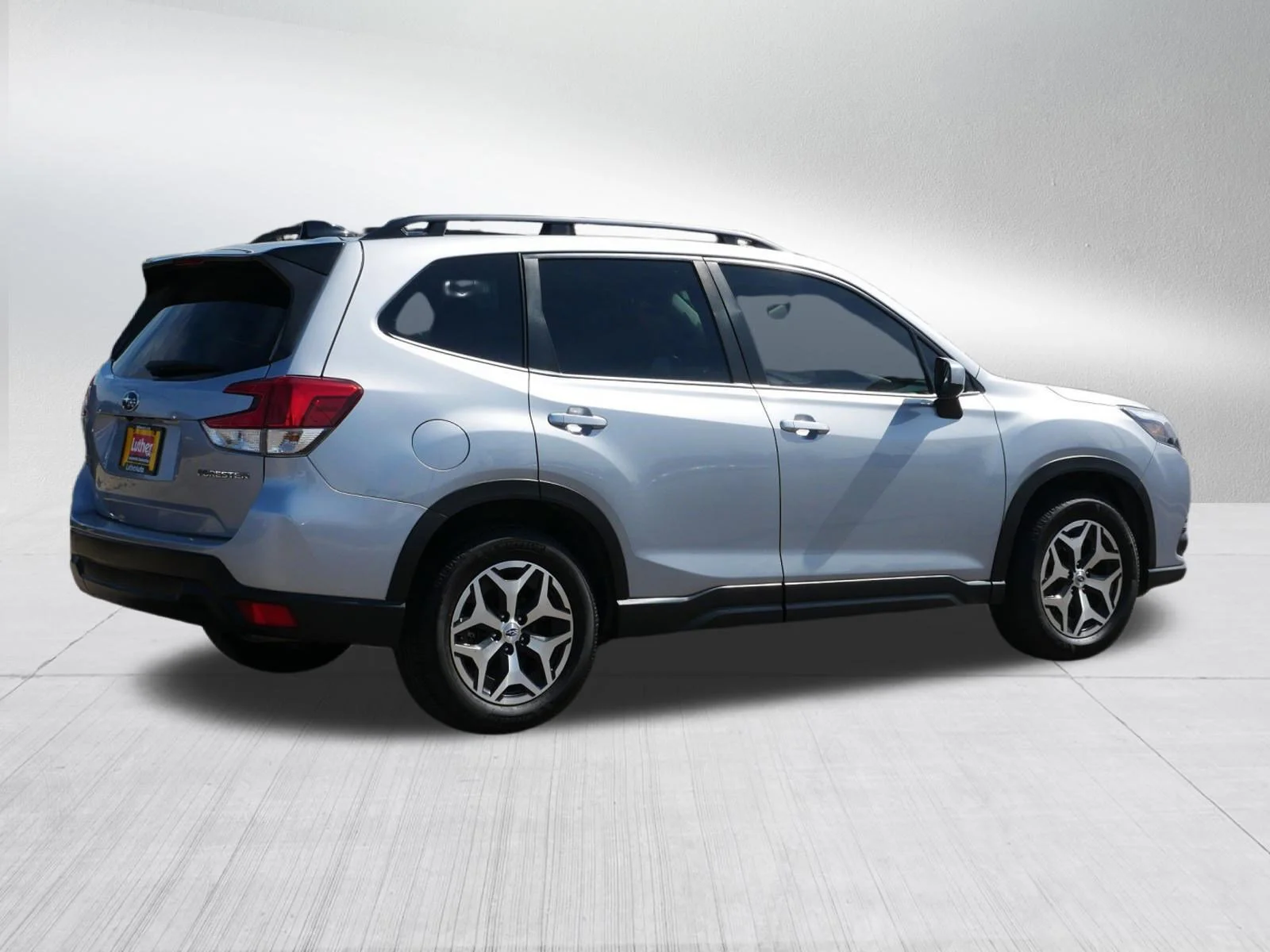 Used 2024 Ice Silver Metallic Subaru Premium image 7