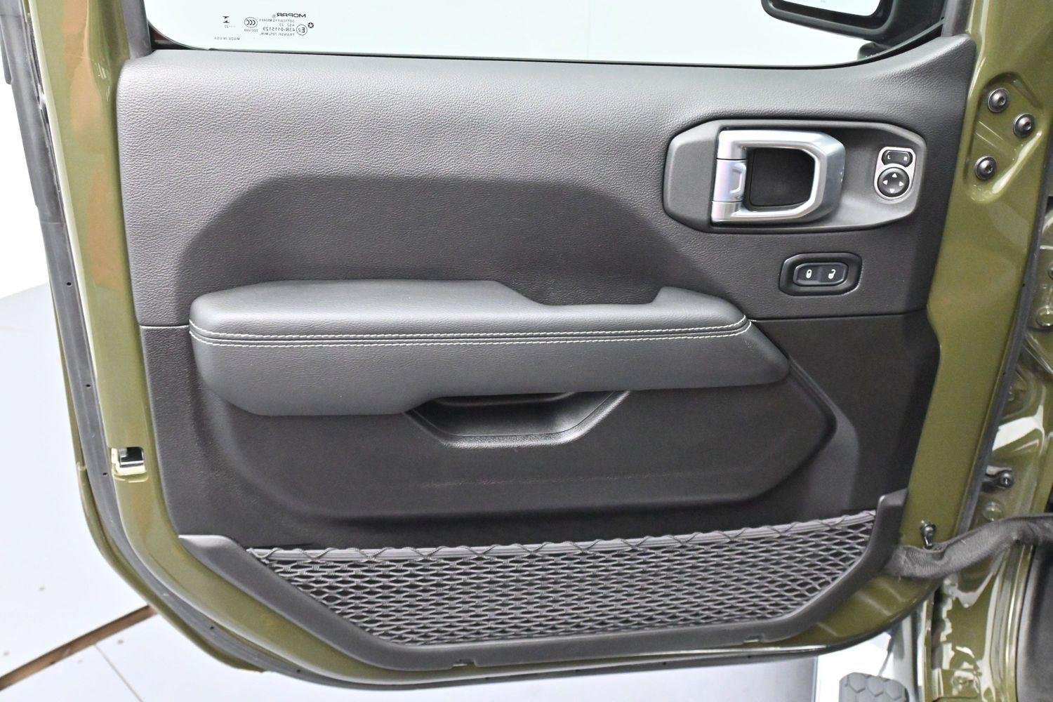 Used 2023 Sarge Green Clearcoat Jeep Sahara image 13