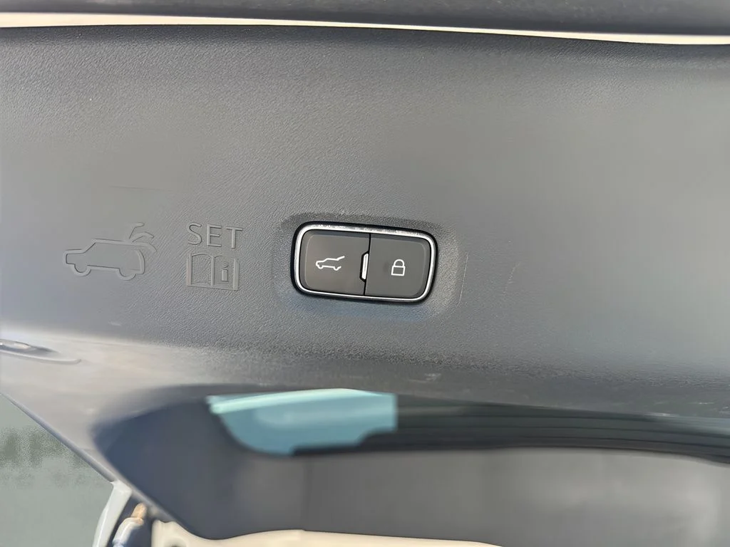 Used 2025 White Ford Active image 30