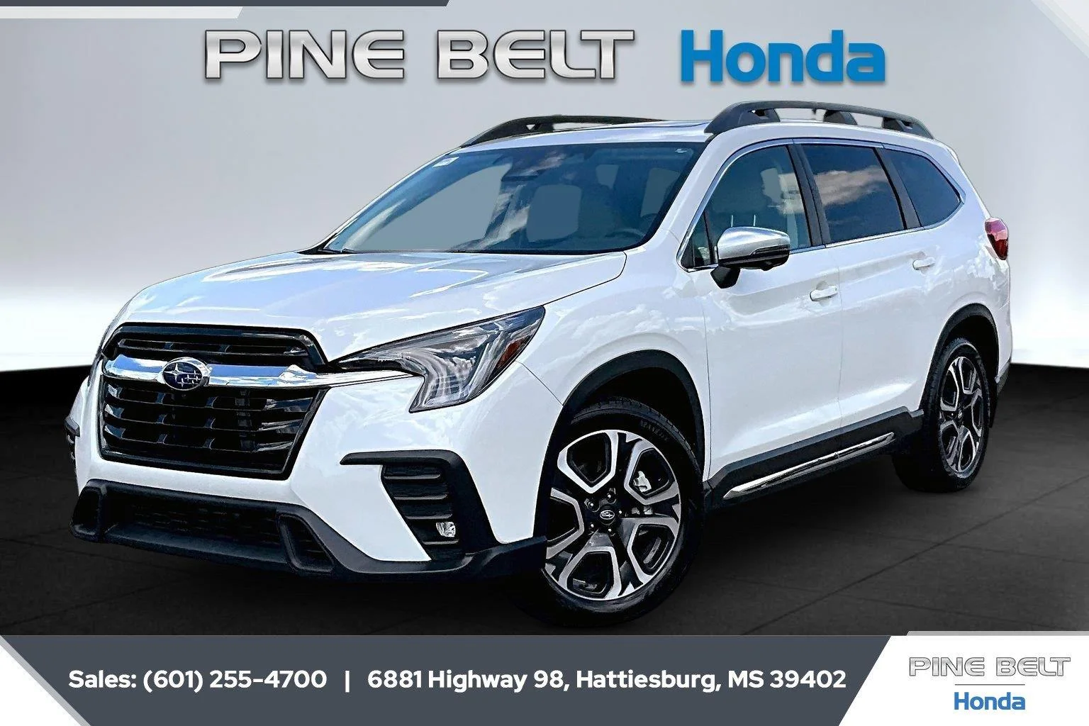 Used 2023 Crystal White Pearl Subaru Limited image 10
