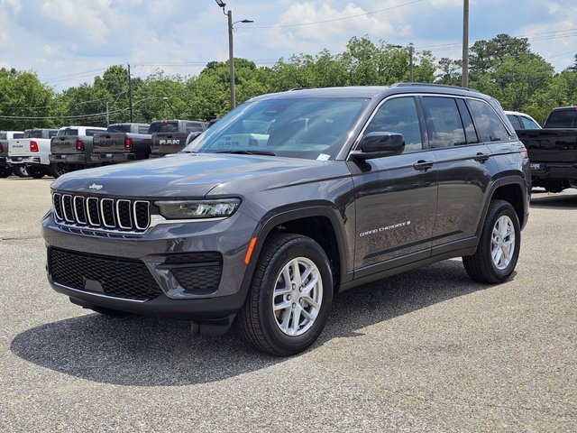 2026 Jeep Grand Cherokee Laredo