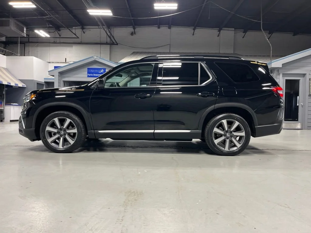 2023 Honda Pilot Elite - Photo 48