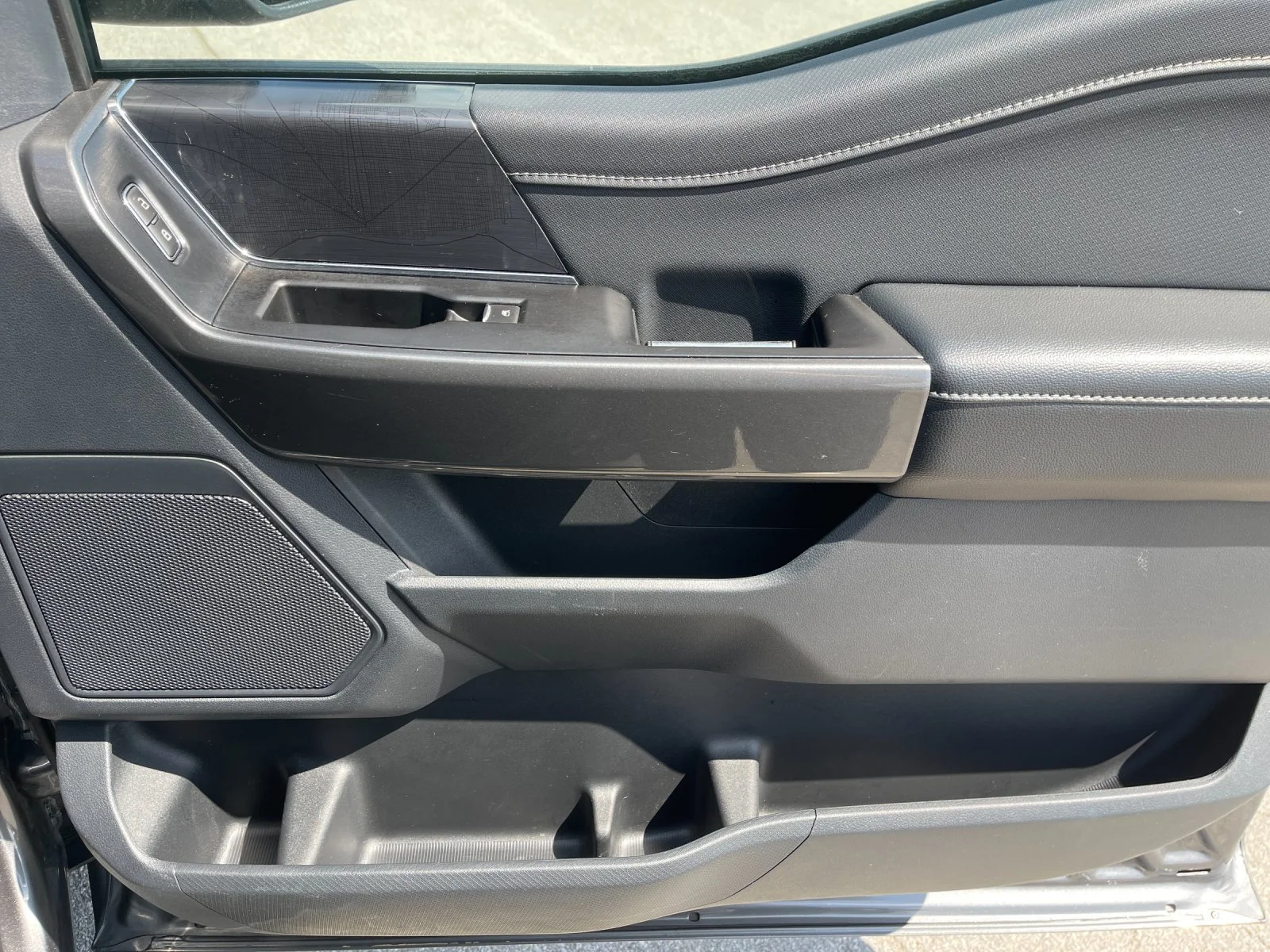 Used 2022 Gray Ford XLT image 19