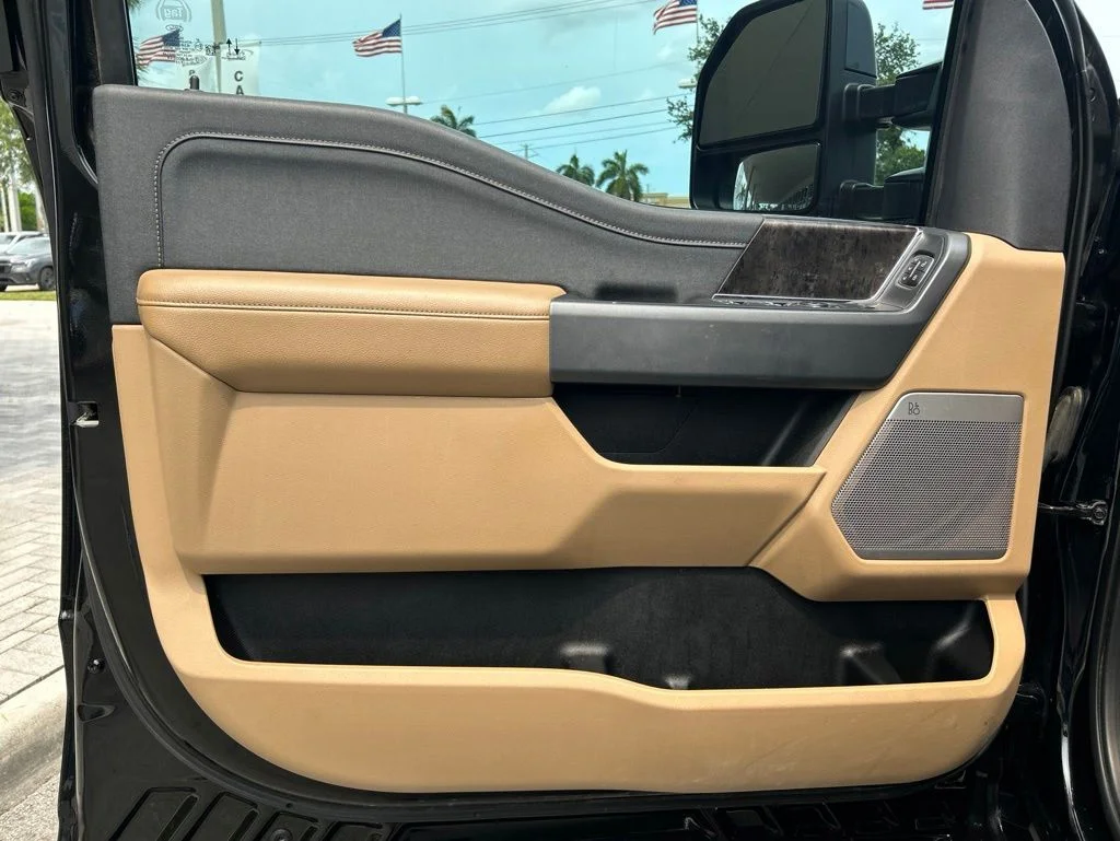 Used 2023 Black Ford Lariat image 41