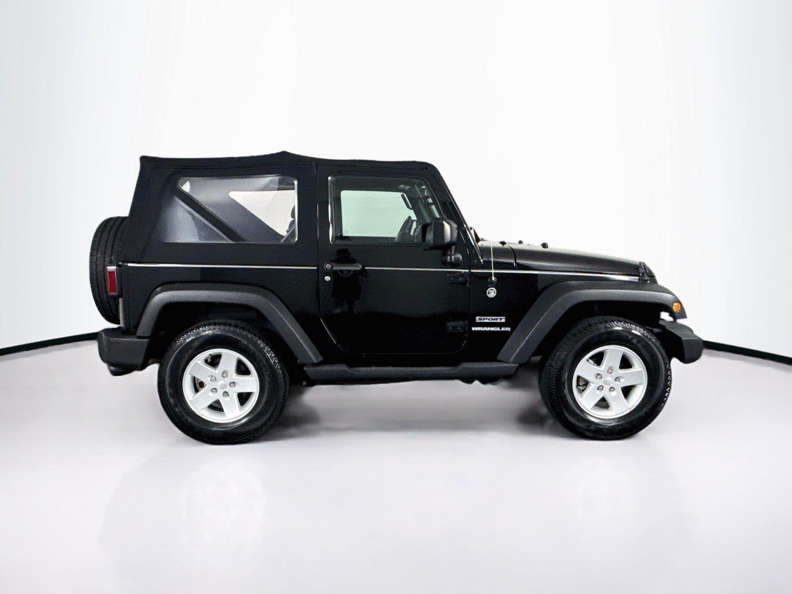Used 2017 Black Clearcoat Jeep Sport image 9