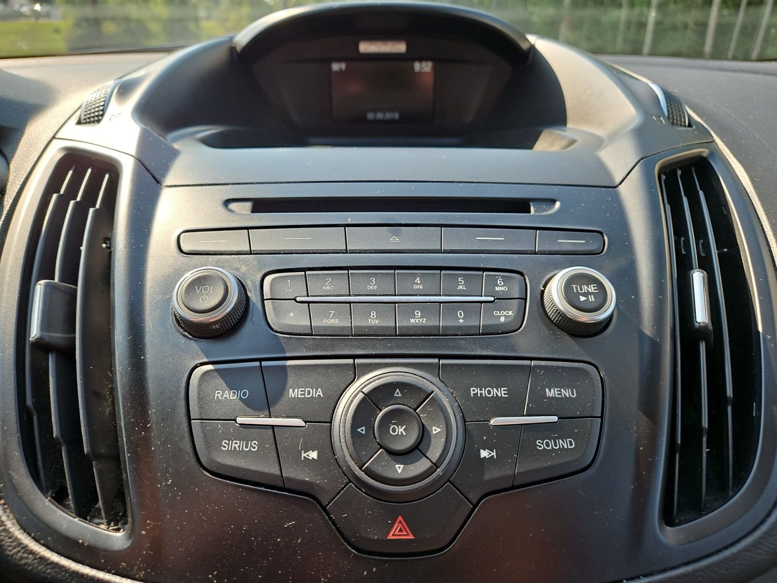 Used 2017 Gray Ford SE image 28