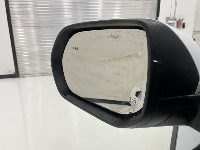 New 2027 Summit White Chevrolet LT image 13