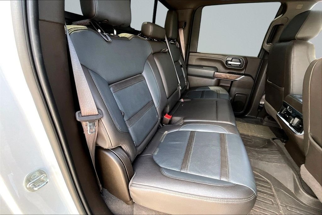 Used 2020 White GMC Denali image 26