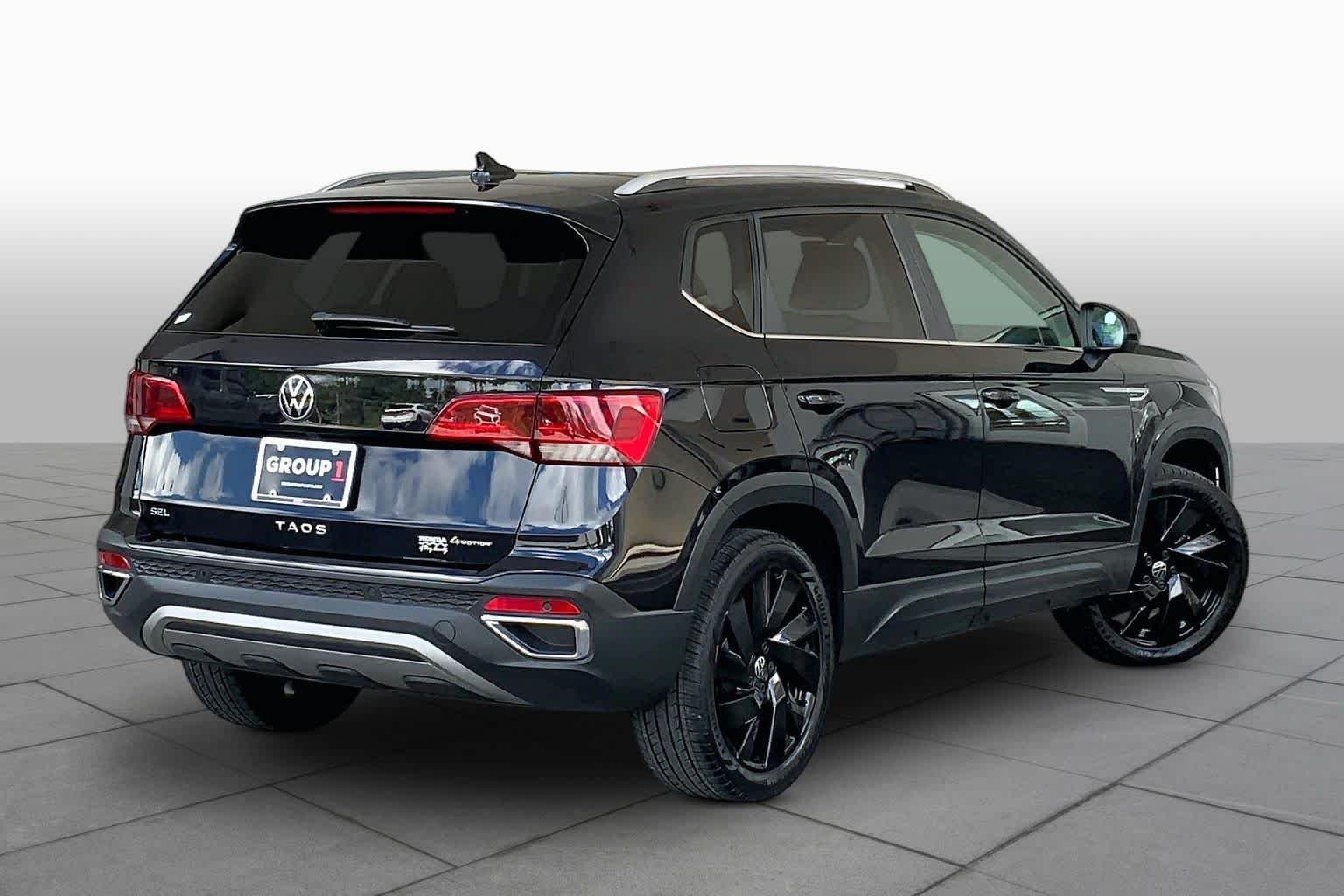 Used 2024 Deep Black Pearl Volkswagen SEL image 13