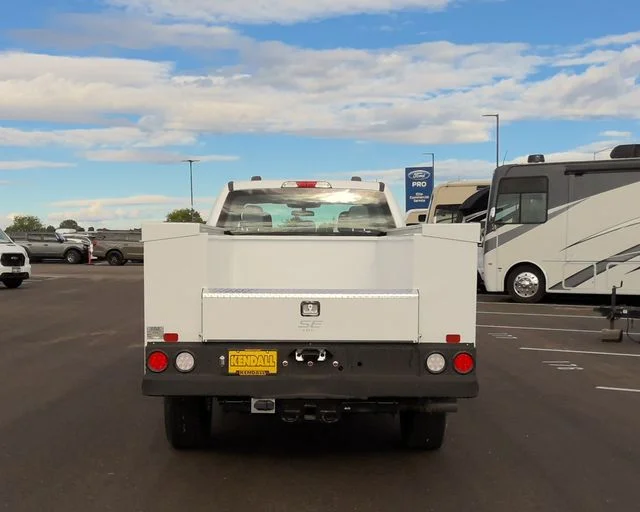 New 2026 Oxford White Ford XL image 5