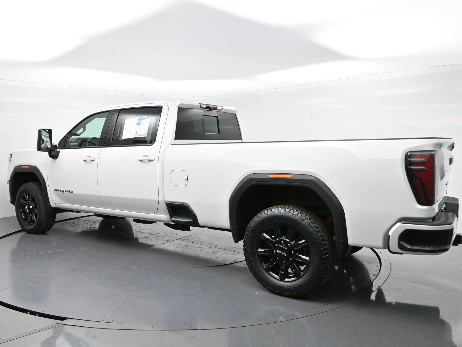 Used 2024 Summit White GMC AT4 image 5