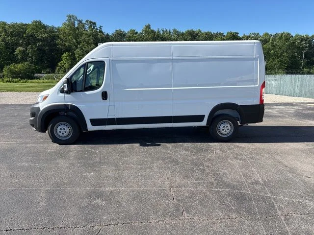 New 2026 Bright White Clear-Coat Exterior Paint RAM Tradesman image 6