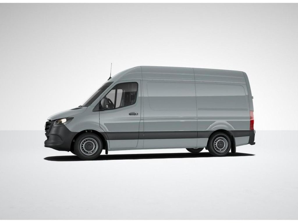 New 2025  Mercedes-Benz Cargo 144 WB image 36