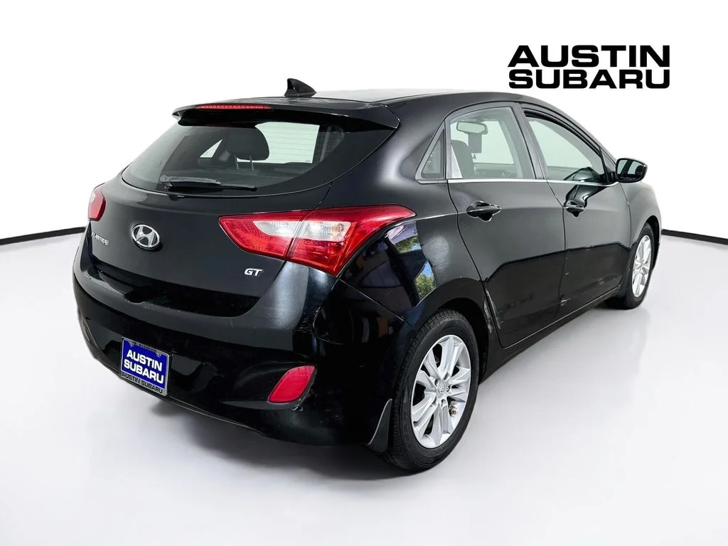 Used 2013 Black Hyundai Base image 7