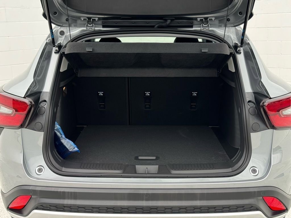 2025 Chevrolet Trax LT - Photo 15