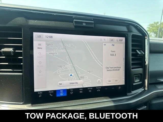New 2026 Oxford White Ford F-250® Lariat® image 3