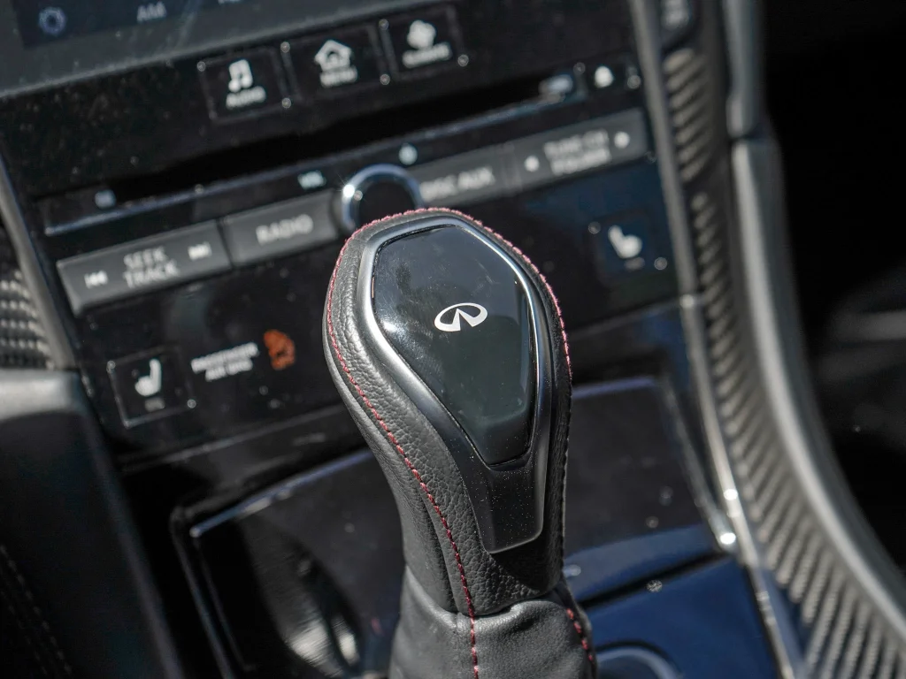 Used 2023 Majestic White INFINITI RED SPORT 400 image 18