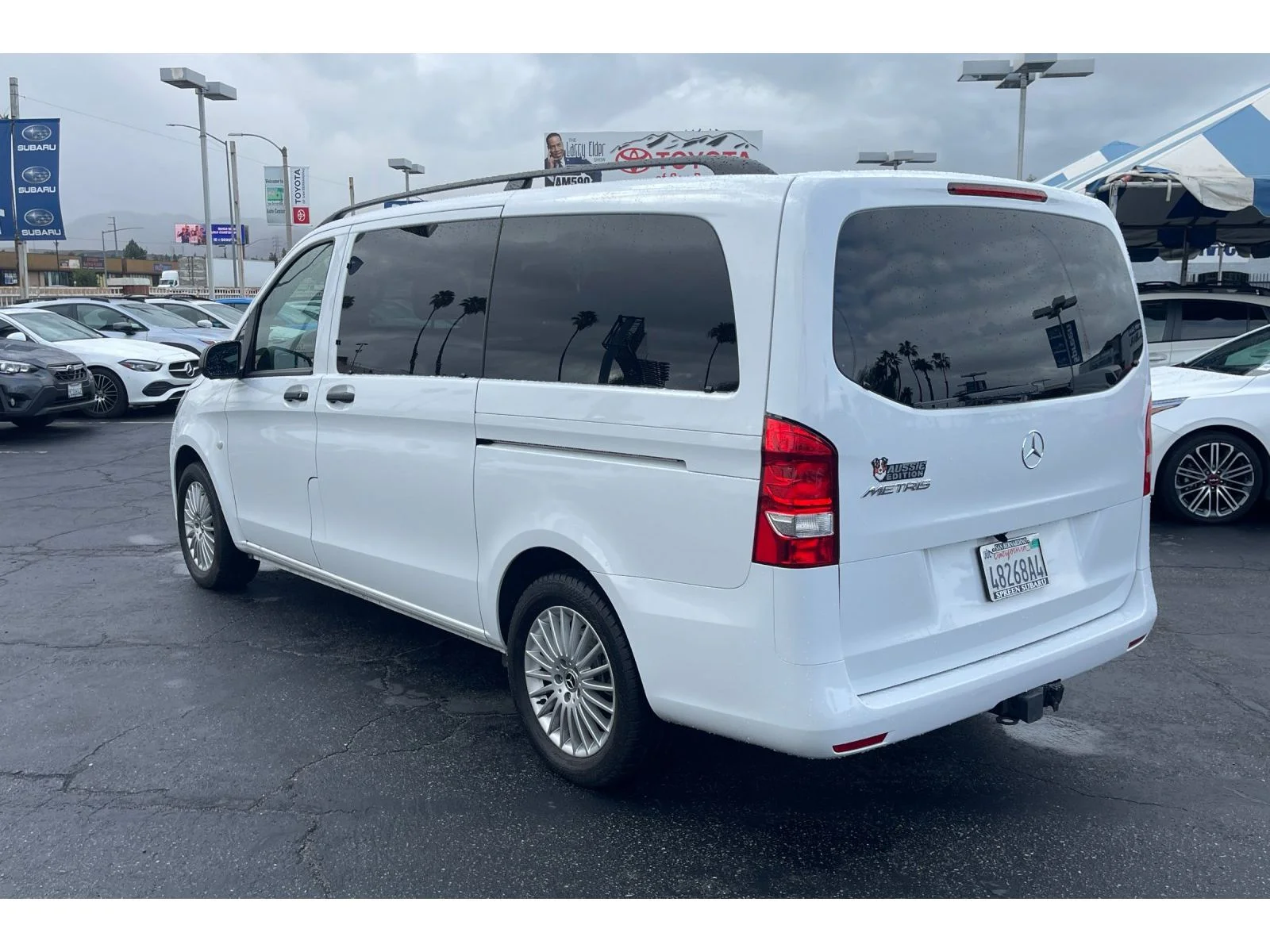 Used 2023 Arctic White Mercedes-Benz Base image 3