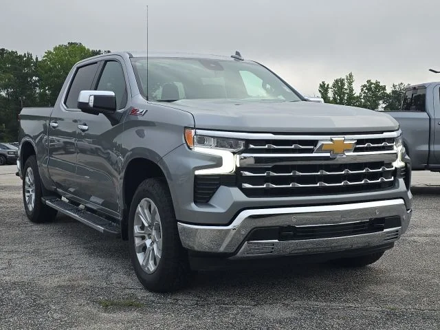 Used 2025 Gray Chevrolet LTZ image 7