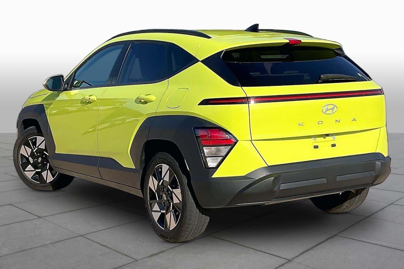 Used 2024 Neoteric Yellow Hyundai SEL image 12