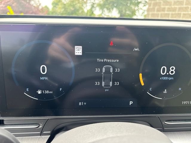 Used 2024 Cyber Gray Metallic Hyundai Limited image 21