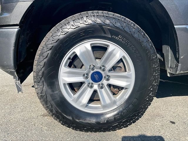 Used 2018 Gray Ford XL image 9
