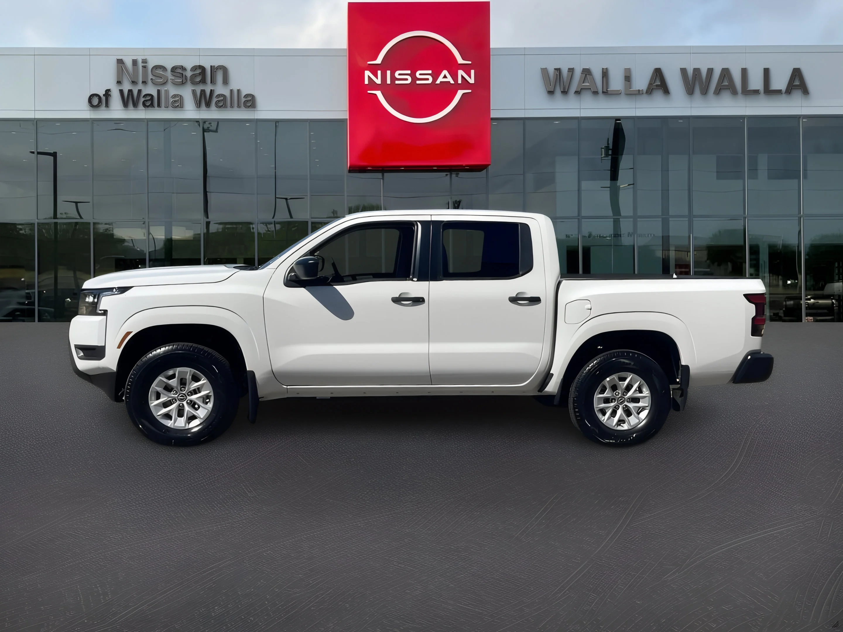 New 2026 Glacier White Nissan Crew Cab S image 4