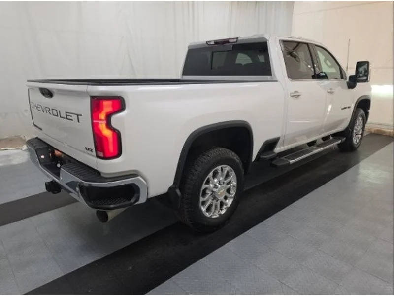 Used 2024 Iridescent Pearl Tricoat Chevrolet LTZ image 2
