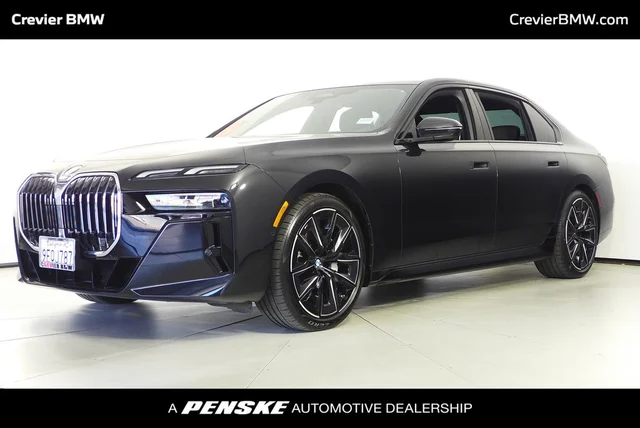2023 BMW 7 Series 740i