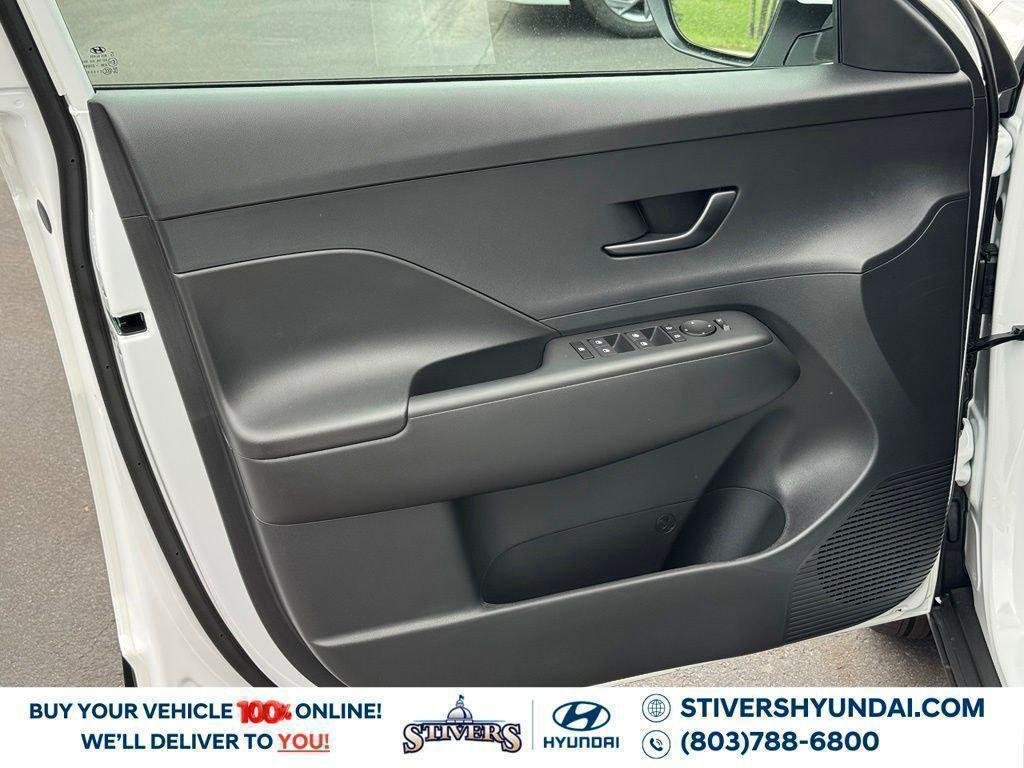 New 2027 White Hyundai SE FWD image 19