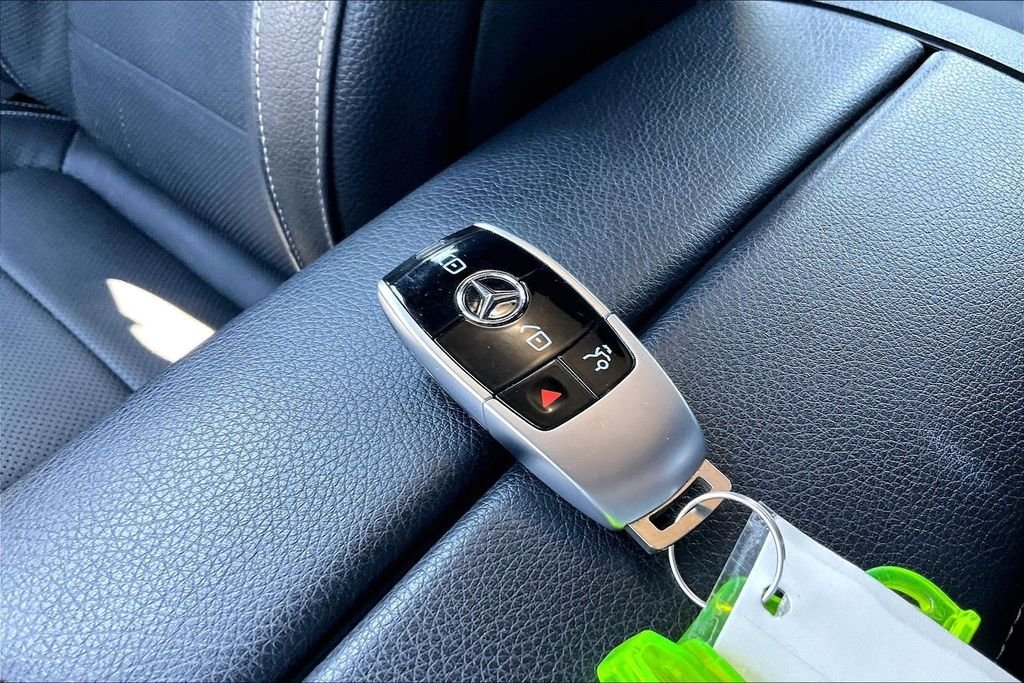 Used 2018 Black Mercedes-Benz E 400 image 12