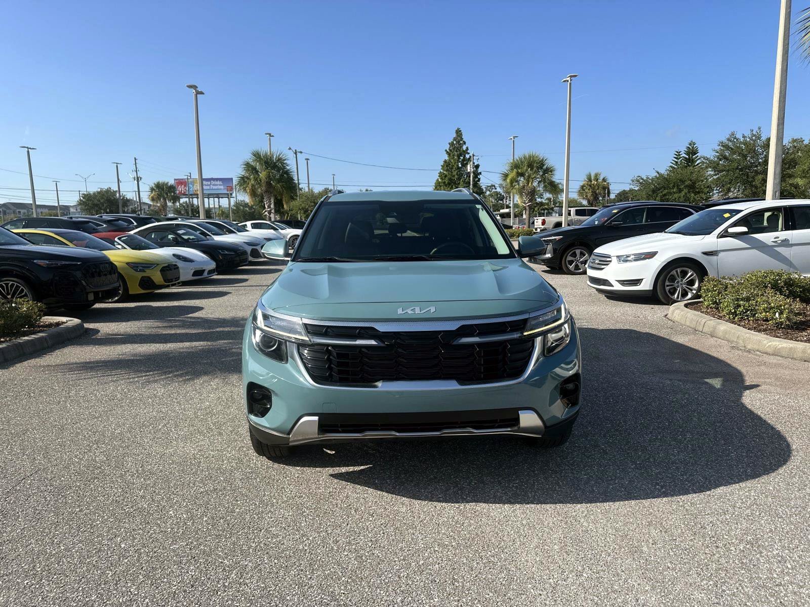 Used 2025 Pluton Blue Kia EX image 5