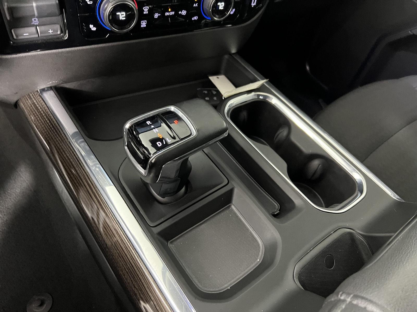 Used 2025 Summit White Chevrolet LT image 5