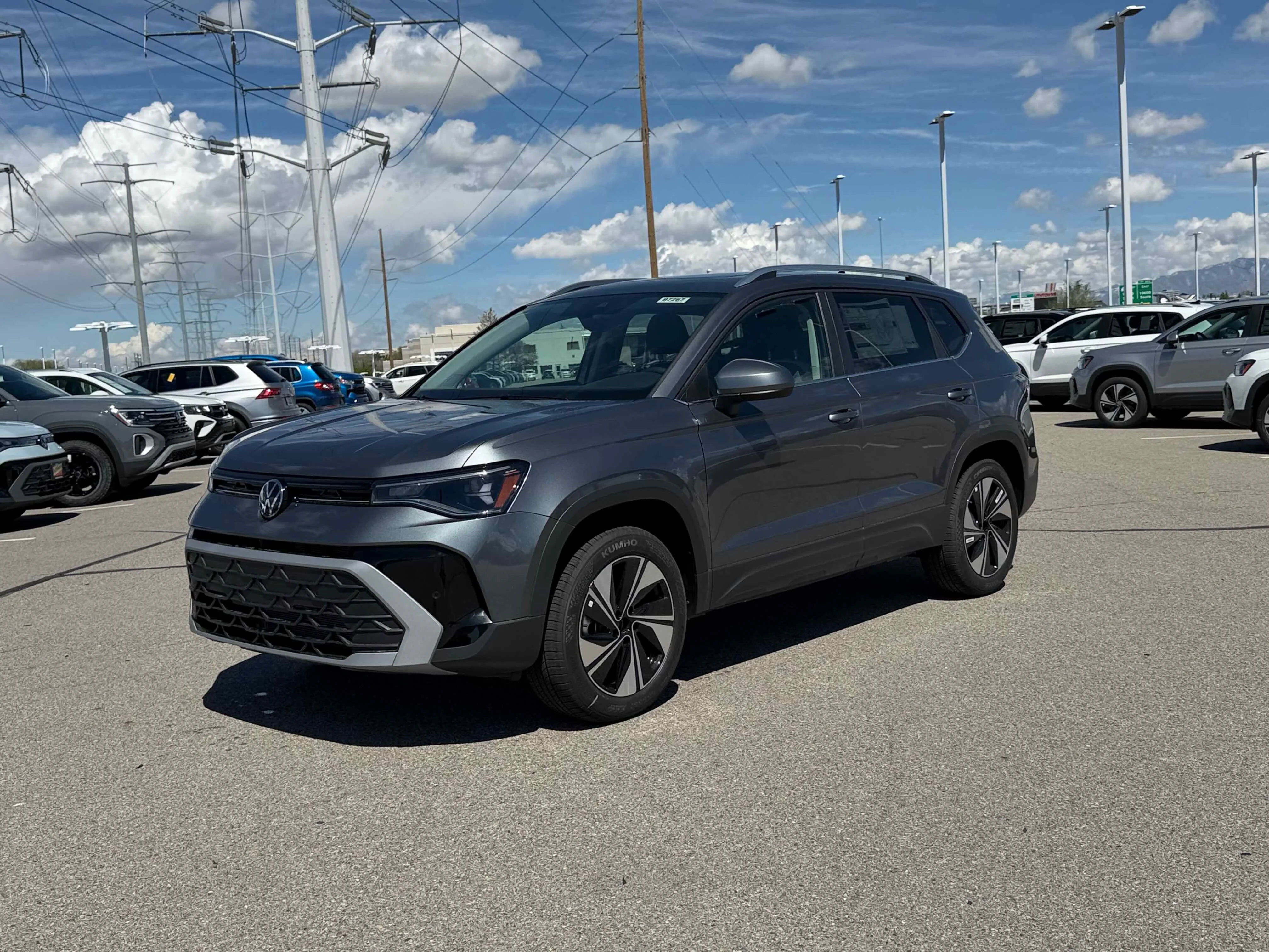New 2026 Platinum Gray Volkswagen SE image 1