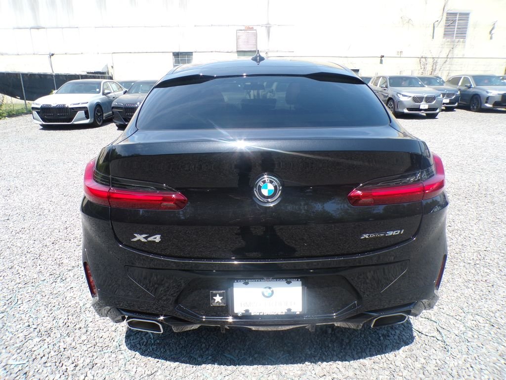 Certified Used 2023 Black Sapphire Metallic BMW xDrive30i image 4