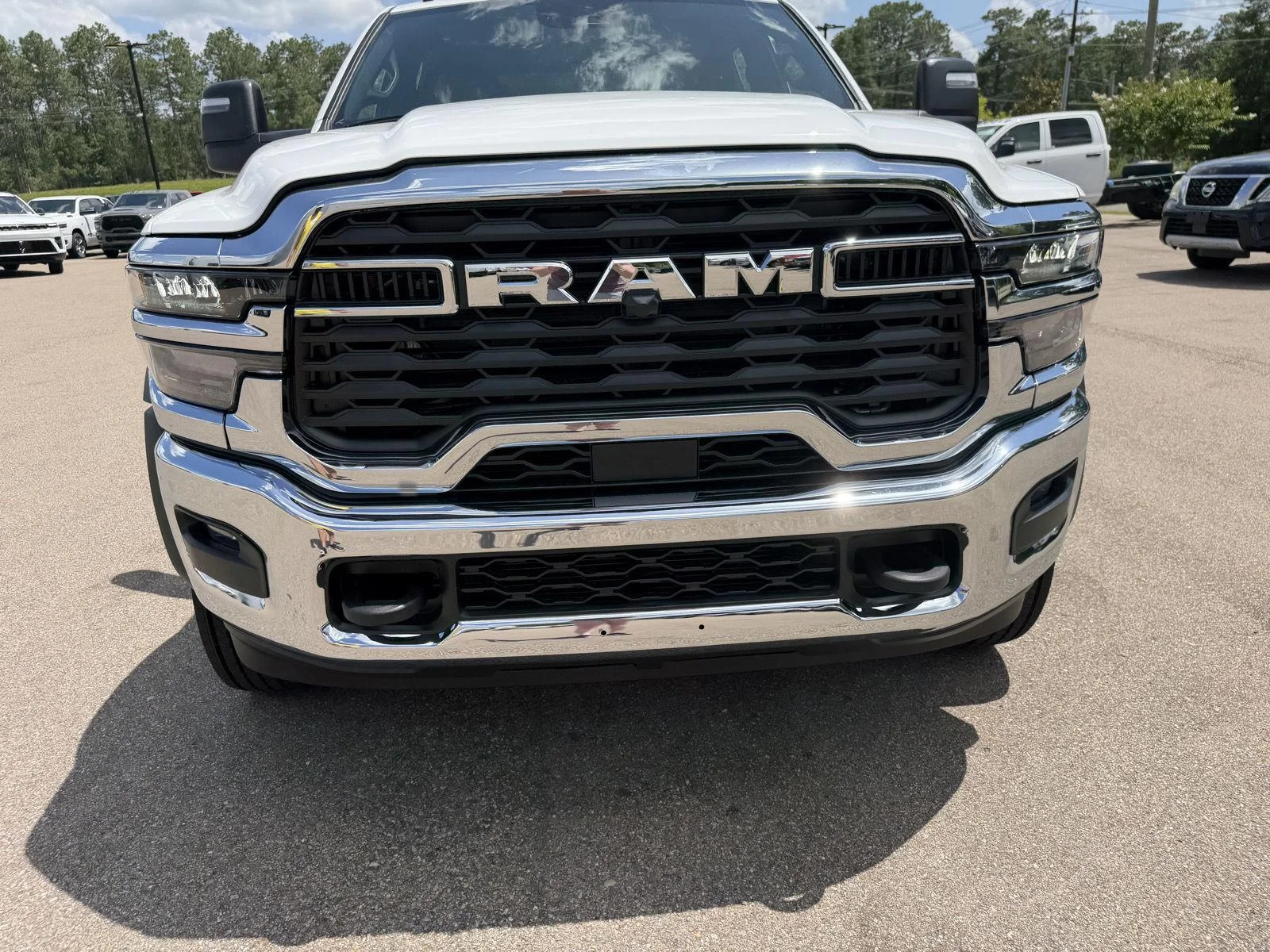 New 2026 Bright White Clear-Coat Exterior Paint RAM Tradesman image 21
